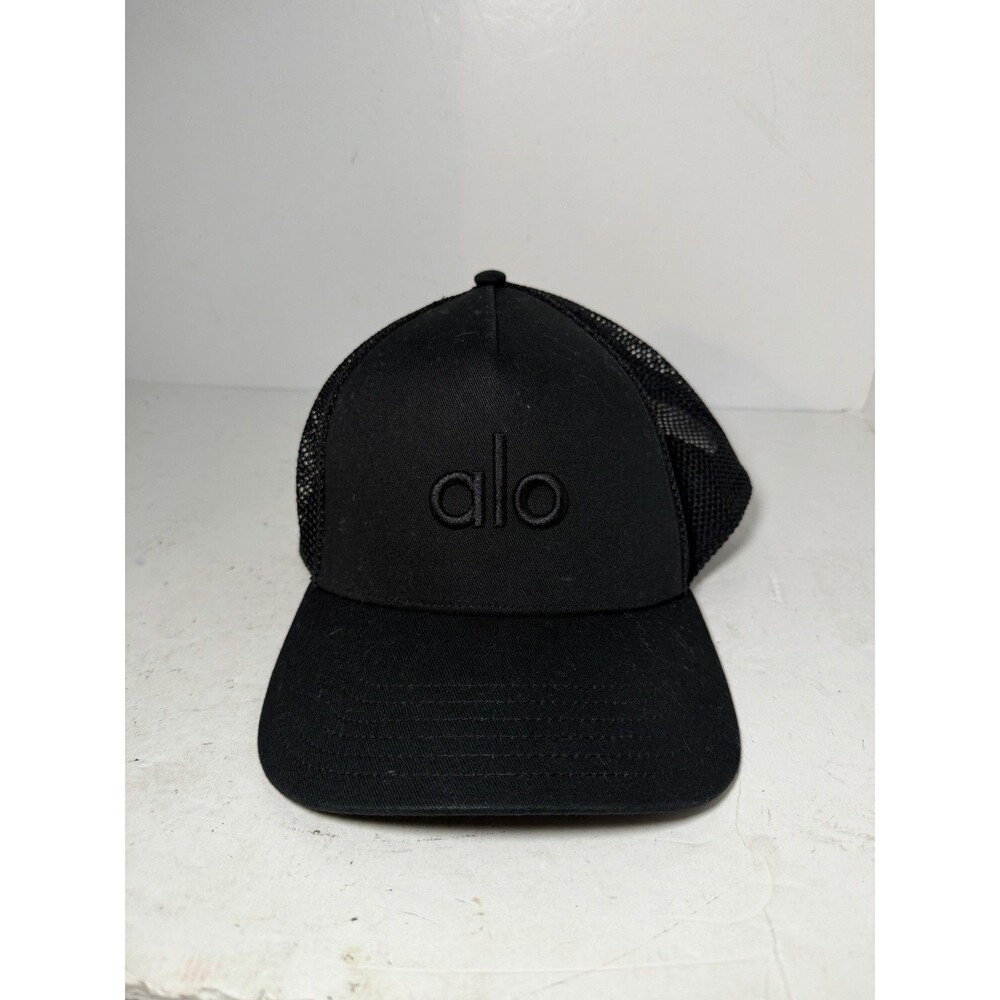 Alo Yoga District Trucker Hat Black Adjustable Mesh Snapback Cap